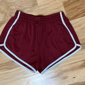 Outdoor Voices OV Mesh Burgundy Shorts Small